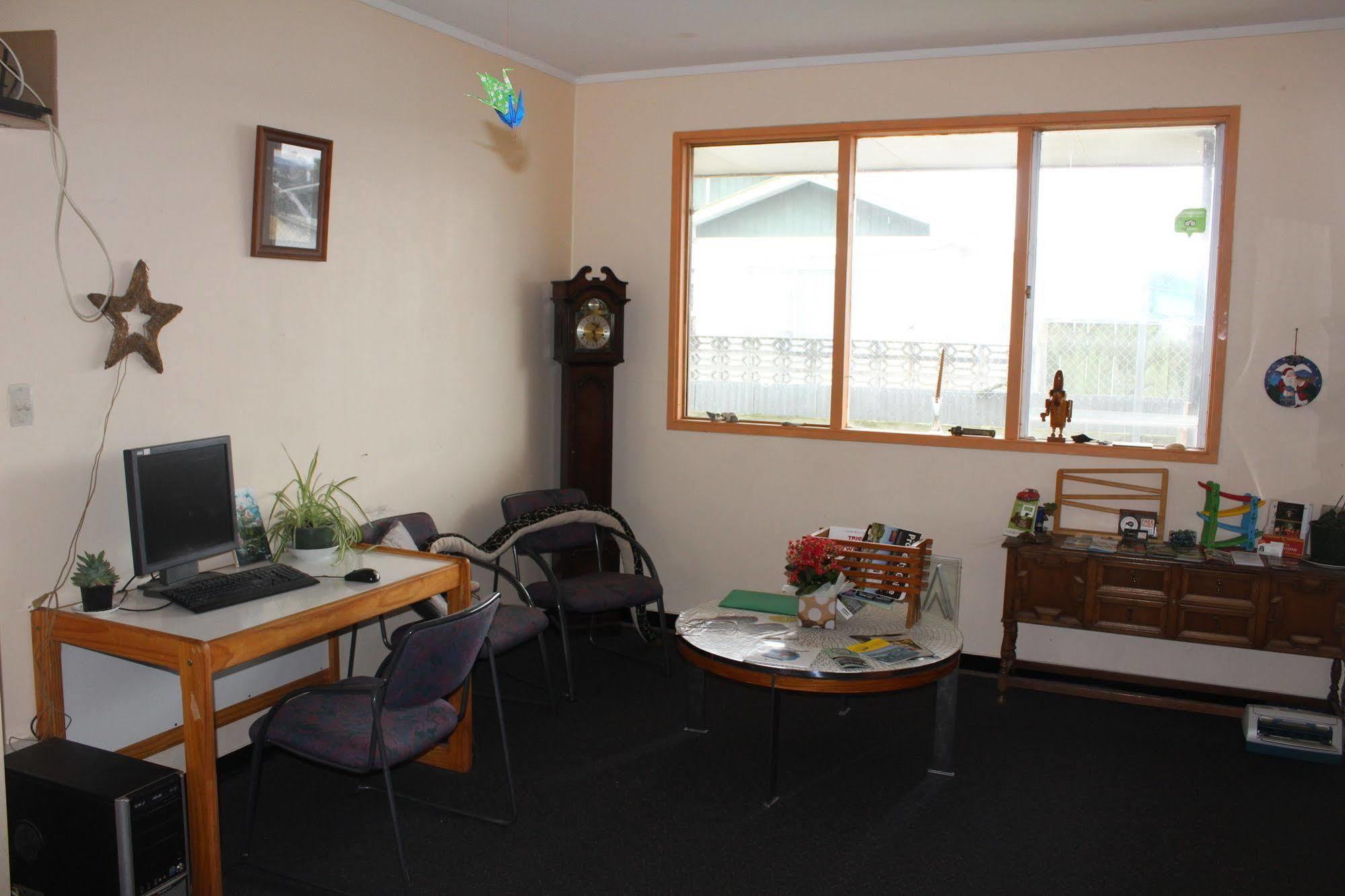 Auberge de jeunesse 42B College House à Whanganui Extérieur photo